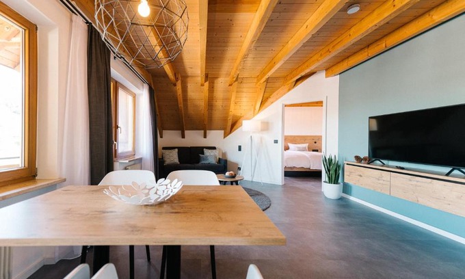 Simonswald Appartement | Moderne 2 Zi.-FeWo BlackForest Art Nähe Freiburg