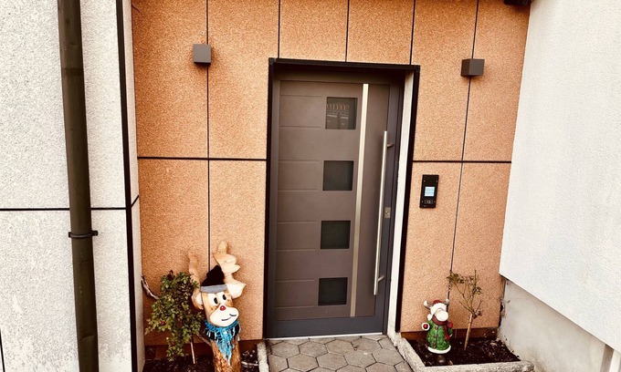 Stammbach Appartement | Moderne Ferienwohnung mit Küche und Garten