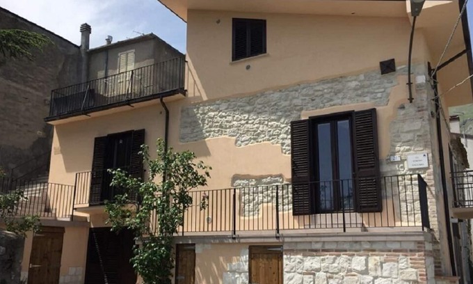 Lama dei Peligni Maison | Maison de ville modernisée dans un joli village traditionnel avec une vue imprenable.