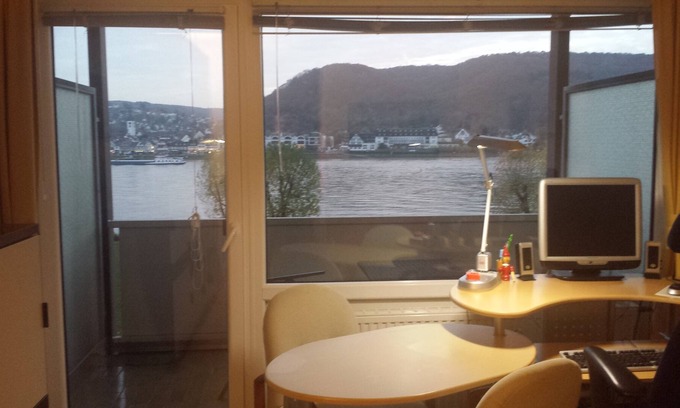 Bad Hoenningen Appartement | Appartement avec vue sur le Rhin moderne à Bad Hönningen