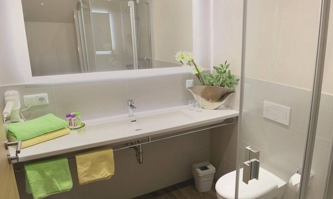 Altdorf Appartement | Modernly furnished, air-conditioned Superior apartment for up to three people