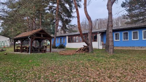 Jelenec Maison | Modrá chata