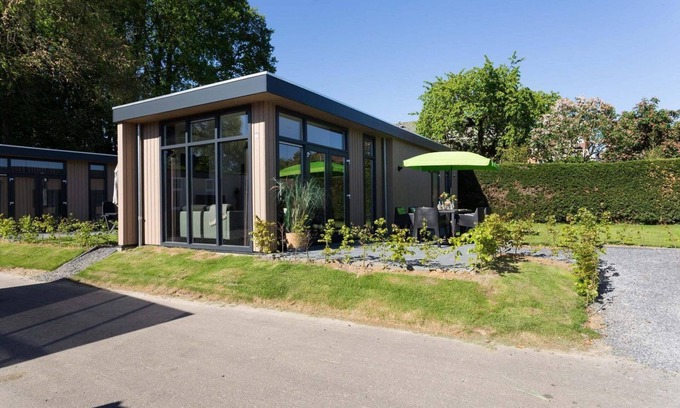 Strucht Chalet De Ski | ✓ Module at Residence Valkenburg ✓ Holiday home for 5 persons ✓ Located in Valkenburg (Schin op Geul) ✓ Holiday resort in South Limburg, near Maastricht ✓ Book directly at the resort