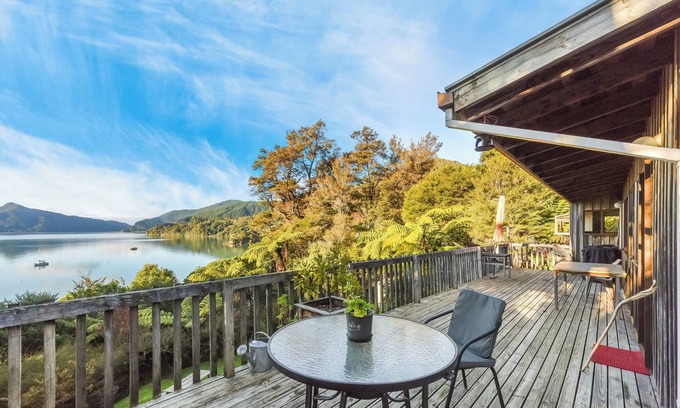 Moetapu Bay Maison | Moetapu Bay Bliss - Marlborough Sounds Retreat
