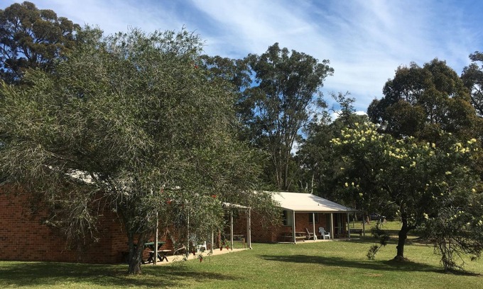 Batemans Bay Cottage | Mogendoura Farm 3 COTTAGES MAX 12 ADULTES mais 18 personnes, enfants compris