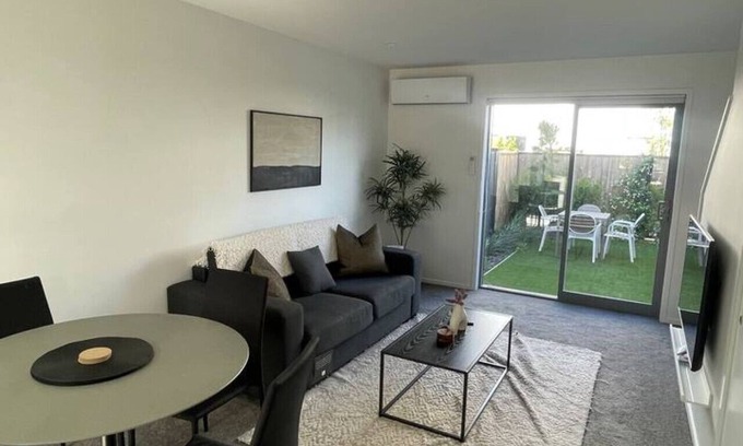 Upper Riccarton Maison | Mohua Lane Urban Paradise