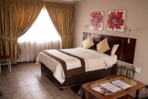 Mahikeng Maison | mommys guest house
