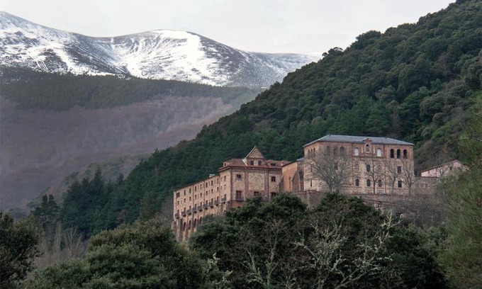 Anguiano Hôtel | MONASTERIO de SANTA MARÍA DE VALVANERA