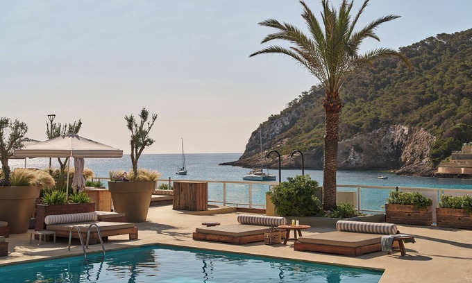 Cala Llonga Hôtel | Mondrian Ibiza