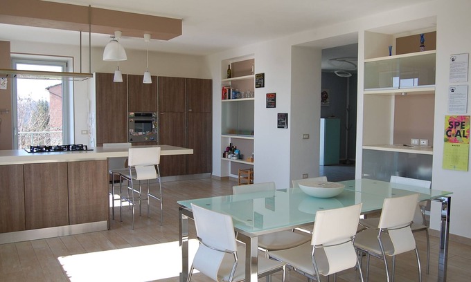 Castell'Alfero Villa | Monferrato, Villa lumineuse - Kokoros home