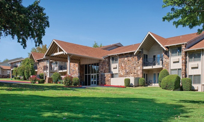Afton Copropriété | Monkey Island 3 BD 3 BA Condo next to Shangri-la Resort - Memorial Day Weekend!!