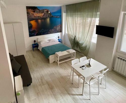 La Spezia Appartement | Monolocale con posto auto La Chicca del Golfo