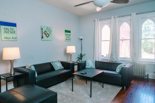 Allegheny-West Appartement | MONOPOLY - Prime-Location - Walkable - Sleeps 6