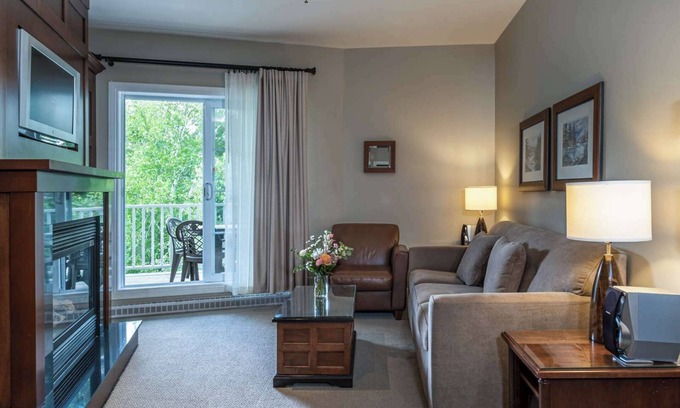 Mont-Tremblant Hôtel | Mont-Tremblant - Château Beauvallon-Two Bedroom Suite-Free resort shuttle!