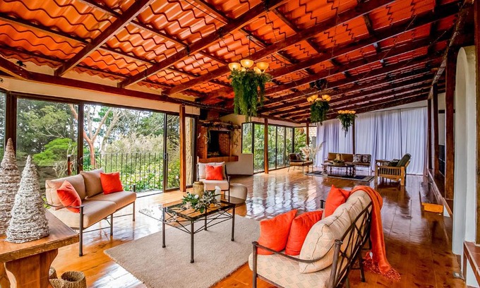 Roble Maison | Montana Zurqui