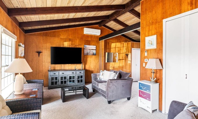 Culloden Shores Maison | Montauk Surf by the Sound