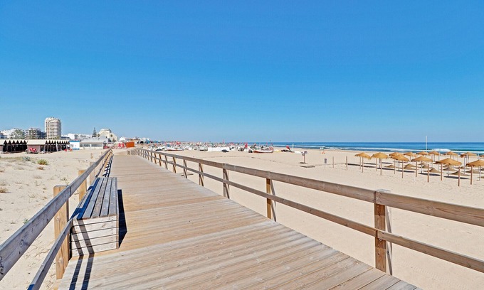 Vila Real Santo Antonio Appartement | Monte Gordo Downtown by Homing