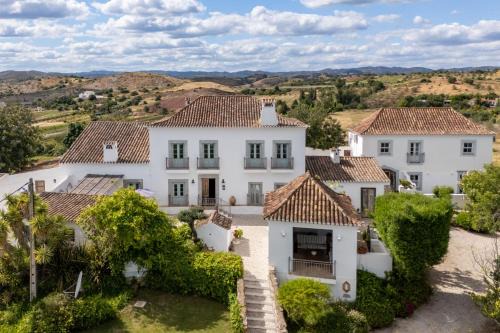 Conceicao Maison | Monte Solteiras in Tavira by Lovelystay