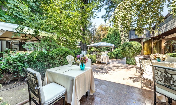 kv. Gorublyane Hôtel | Montecito Hotel