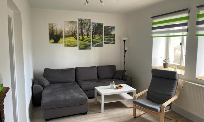 Kleinwaltersdorf Appartement | Monteur Ferienwohnungen OT Kleinwaltersdorf mit Außensitzecke und Grill