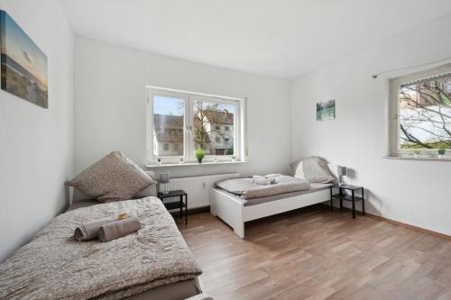 Kongen Appartement | Monteur und Worker Wohnungen in Köngen Kitchen,Wifi,Smart TV