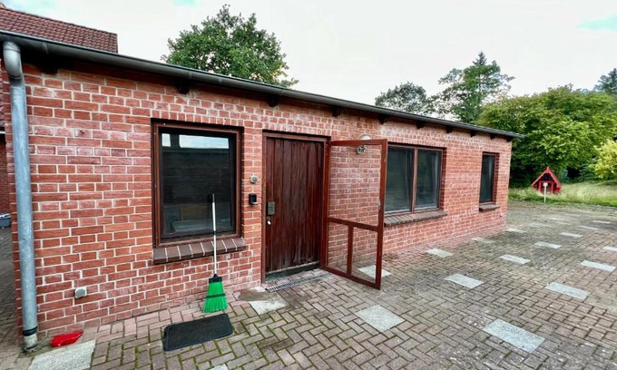 Itzehoe Appartement | Monteurhaus in Itzehoe ruhige Lage, Küche & Parkplatz inklusive
