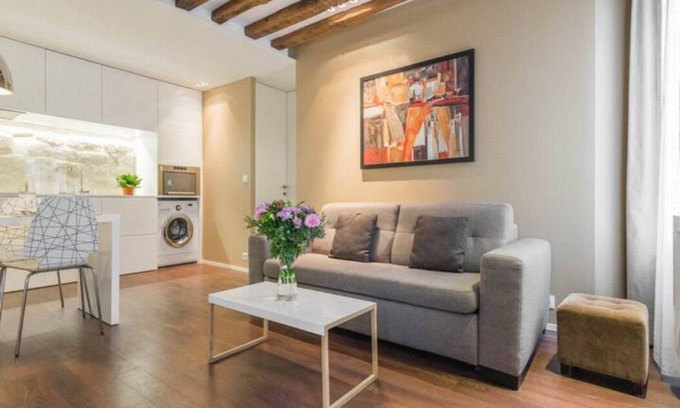 Quartier du Mail Appartement | MONTORGUEIL APPARTEMENT CHARME