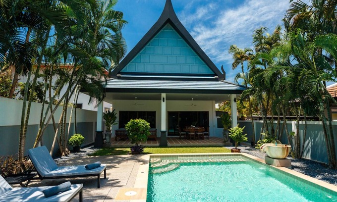 Ban Saiyuan Villa | Montrachet - villa de 2 chambres grand jardin et piscine privée proche commerce