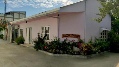 Guraidhoo Maison | Moodhumaa Inn
