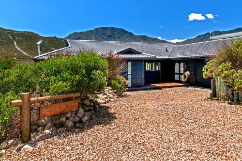 Pringle Bay Maison | Moon River House