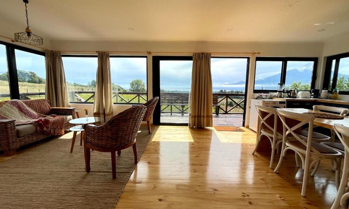 Ensenada Maison | Moon River Puerto Varas