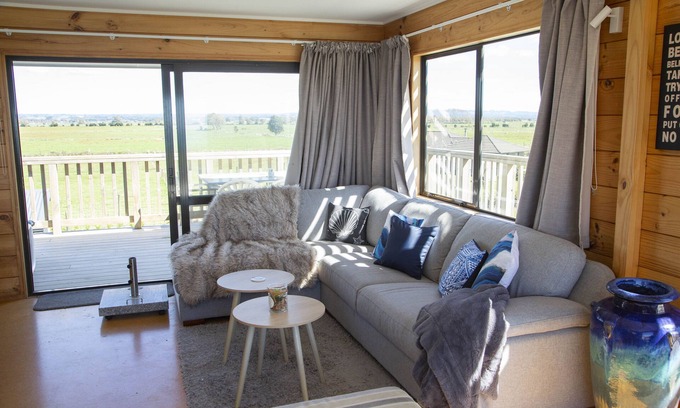 Pukehina Maison | Mooney Manor Pukehina