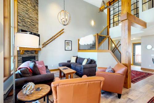 Big White Ski Resort Maison | Moonshine 385