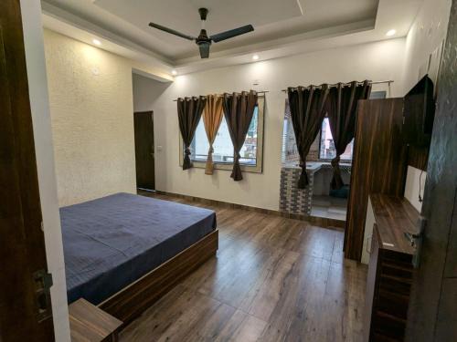 Tapovan Hôtel | MOONSHIVA STAY and CAFE