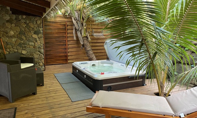 Pihaena Chalet De Ski | MOOREA - JUST CHILL INN