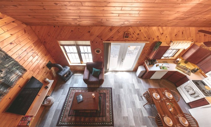 Day Cabine | Moose Lodge - scenic Adirondack cabin escape + lake access