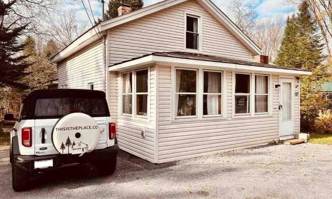 Old Forge Maison | Moose Riverside Bungalow 3BR Home Old Forge NY