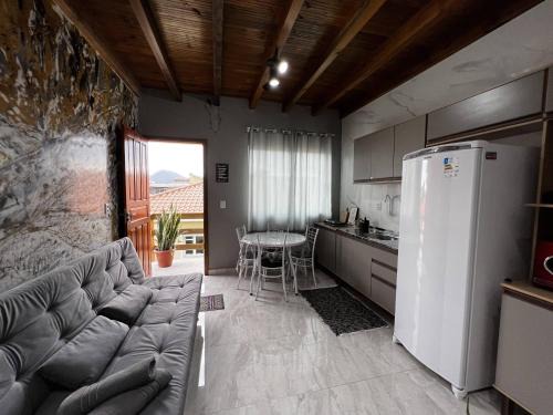 Carianos Appartement | Moradas Desterro, próximo ao aeroporto 24