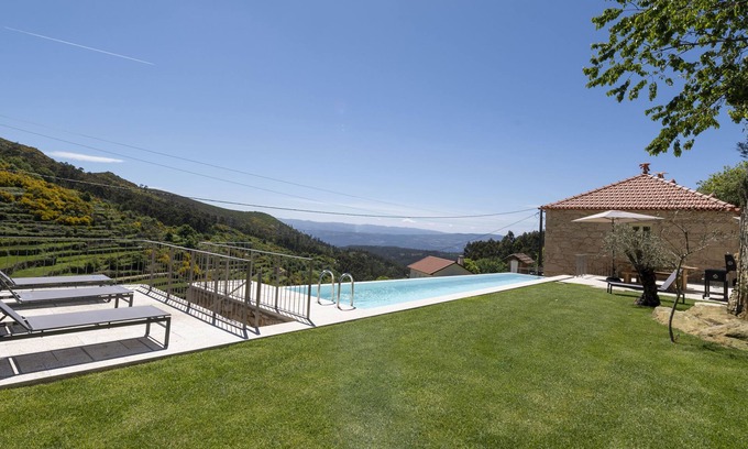 Vale de Cambra Maison | Moradia com Piscina em Vale de Cambra