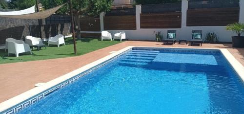 Fonollosa Maison | MORERA BLANCA piscina, barbacoa, chill-out