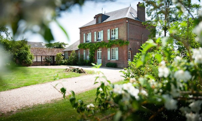 Morgny Cottage | Gîte de charme familial, 3 épis, JARDIN CLOS FLEURI, PISCINE , TERRASSE