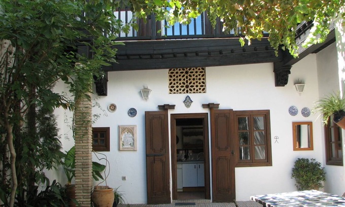 Albaicin Maison | MAISON MORISCA DE LA LUNA À GRENADE. PATIO ET JARDIN.