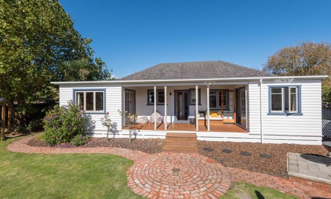 Tahunanui Lit Et Petit-Déjeuner | Morning Bloom Cottage Bed and Breakfast