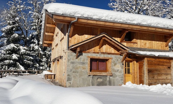 Morzine Chalet De Ski | Morzine: panoramic, south-facing, comfortable chalet