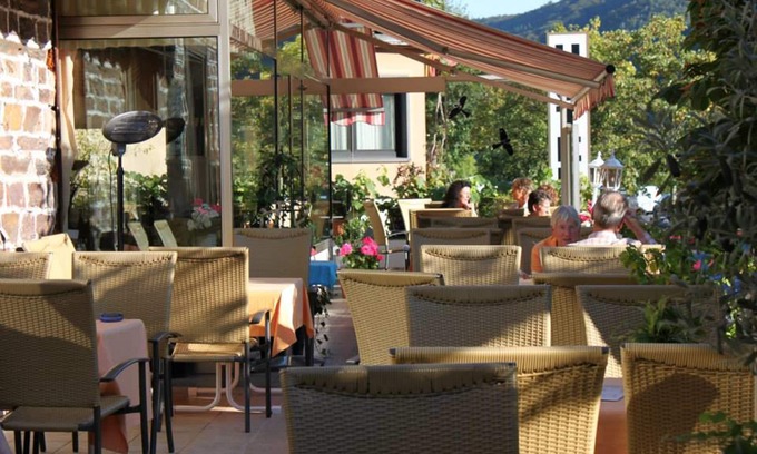 Ediger Hôtel | Moselromantik Hotel Zum Löwen