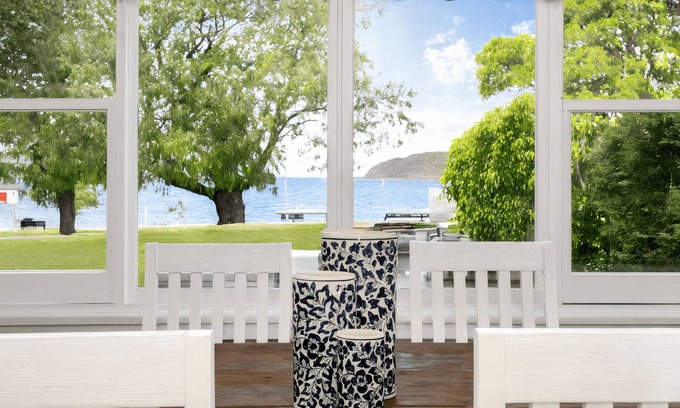 Mosman Appartement | Mosman - BALO1 - The Esplanade - Stylish 2BR Beachfront Apartment Steps from Balmoral Sand