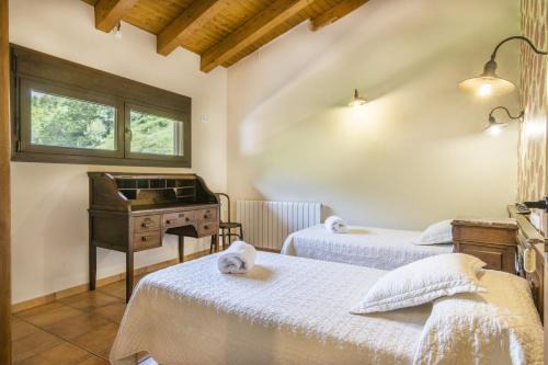 Les Iglesies Appartement | Mossen Batista Til ler