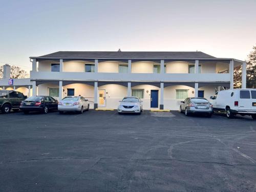 Grenloch Hôtel | Motel 6 Williamstown