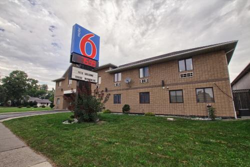 Windsor Hôtel | Motel 6-Windsor, ON