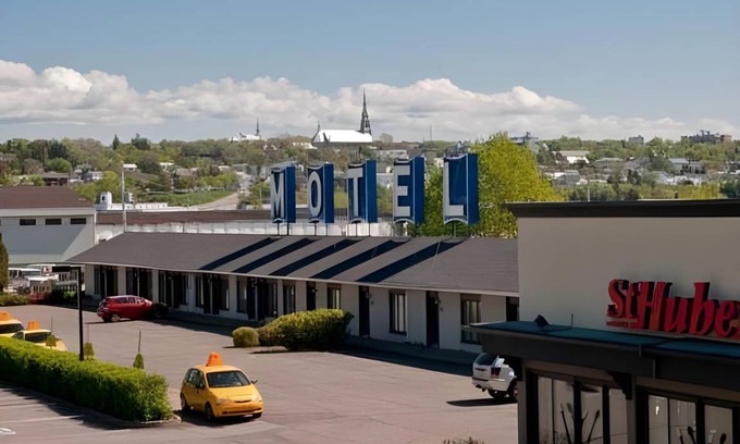 Riviere-du-Loup Regional County Municipality Hôtel | Motel ∙ 8 personnes